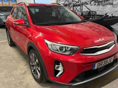 Vermelho Usado 2025 Kia Stonic SUV | € 19.990 (Preço justo)
