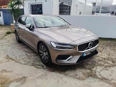 Cinzento Usado 2020 Volvo V60 Carrinha | € 25.450 (Caro)