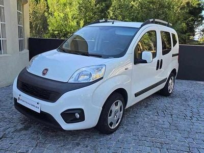 Branco Usado 2018 Fiat Fiorino Monovolume | € 9.750 (Preço elevado)