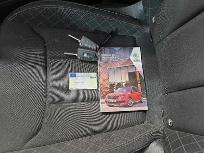 Usado Skoda Kamiq Ambition 95 HP (69 kW) 2022 Preto SUV