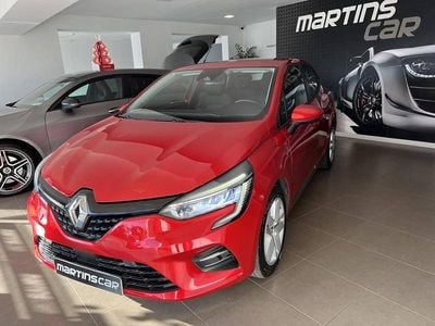 Usado Renault Clio V 90 HP (66 kW) 2021 Vermelho