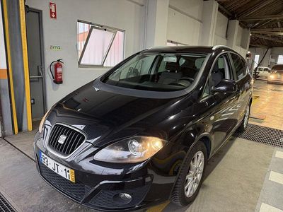 Usado 2010 Seat Altea XL Monovolume | € 5.990 (Caro)