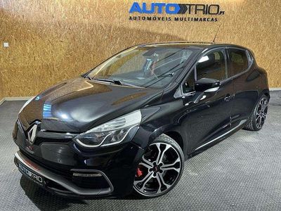 Usado Renault Clio IV 220 HP (161 kW) 2016 Preto