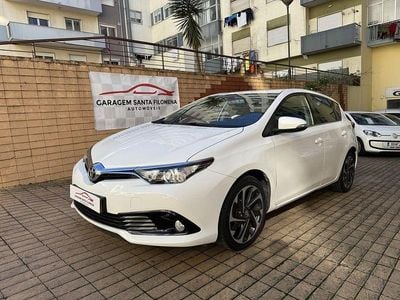 Usado Toyota Auris 90 HP (66 kW) 2016 Sedan