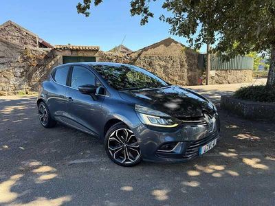 Cinza Usado 2018 Renault Clio IV Initiale Paris | € 13.990 (Preço justo)