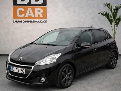 Usado Peugeot 208 82 HP (60 kW) 2015 Preto Citadino