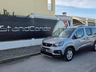 Cinzento Usado 2019 Peugeot Rifter Allure Monovolume | € 21.900