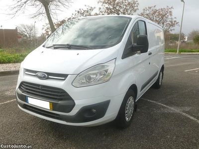 Usado Ford Transit Custom Trend 125 HP (91 kW) 2015 Branco
