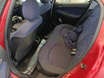 Usado Peugeot 206 1999 Citadino