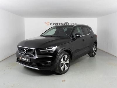 Preto Usado 2021 Volvo XC40 Momentum SUV | € 26.980 (Bom preço)