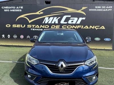 Usado Renault Mégane IV Intens 110 HP (80 kW) 2019 Azul Citadino