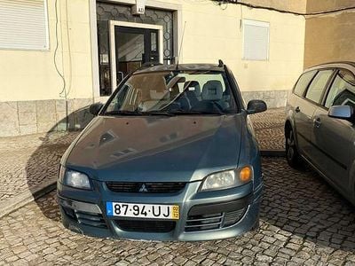 Usado 2002 Mitsubishi Space Star Sedan | € 1.500
