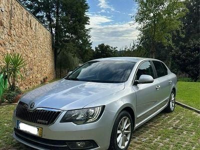 Usado 2014 Skoda Superb Sedan | € 7.500