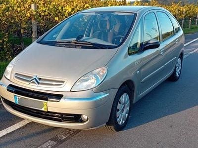 Usado 2005 Citroën Xsara Picasso Monovolume | € 4.500 (Preço elevado)
