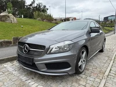 Usado Mercedes A160 AMG line 90 HP (66 kW) 2015 Cinza escuro