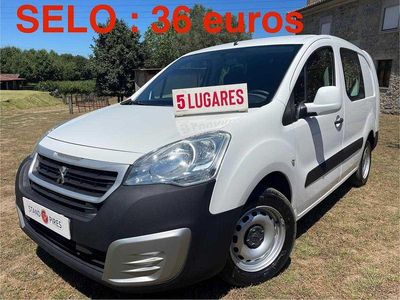 Branco Usado 2017 Peugeot Partner Premium Monovolume | € 12.999 (Preço justo)
