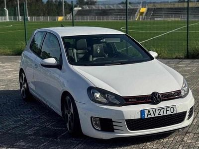 Branco Usado 2009 VW Golf VI Citadino | € 14.490 (Caro)