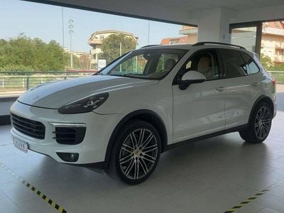 Usado Porsche Cayenne 250 HP (183 kW) 2015 Branco SUV