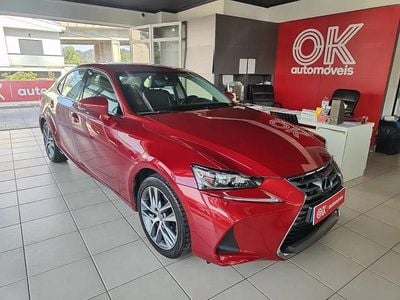 Usado Lexus IS300h Sport Line 223 HP (164 kW) 2017 Vermelho Sedan