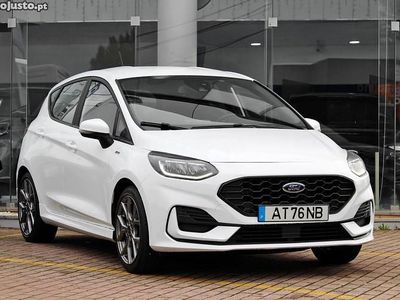 Branco Usado 2022 Ford Fiesta ST-Line Citadino | € 15.990 (Preço justo)