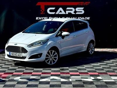 Branco Usado 2016 Ford Fiesta Titanium Citadino | € 12.900 (Caro)