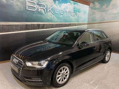 Usado Audi A3 105 HP (77 kW) 2013 Preto