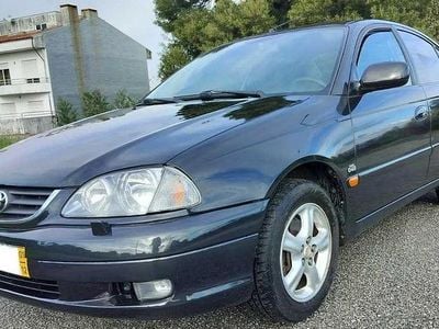 Usado 2001 Toyota Avensis | € 3.950