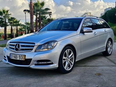 Usado 2012 Mercedes C220 Sedan | € 10.985 (Bom preço)
