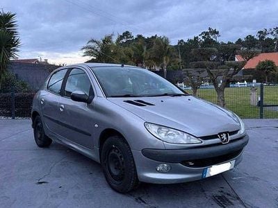 Usado Peugeot 206 75 HP (55 kW) 2004 Sedan