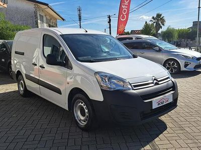 Branco Usado 2016 Citroën Berlingo Monovolume | € 9.900 (Preço justo)