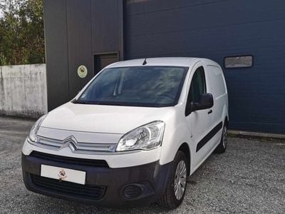Branco Usado 2015 Citroën Berlingo Monovolume | € 10.900 (Preço elevado)