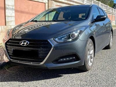 Usado Hyundai i40 116 HP (85 kW) 2015 Cinzento Carrinha