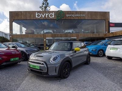 Usado Mini Cooper SE 135 kW (184 HP) 2022 Cinza Citadino