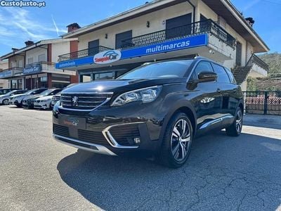 Usado Peugeot 5008 Allure 130 HP (95 kW) 2020 Preto Monovolume