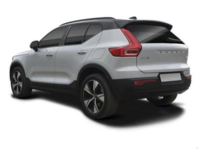 Preto Usado 2023 Volvo XC40 Core SUV | € 38.490 (Preço justo)