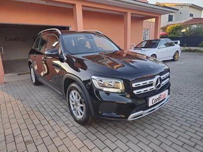 Mercedes GLB180