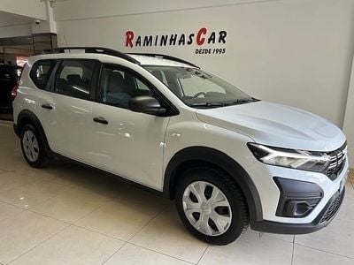 Usado Dacia Jogger Essentiel 110 HP (80 kW) 2023 Branco Monovolume