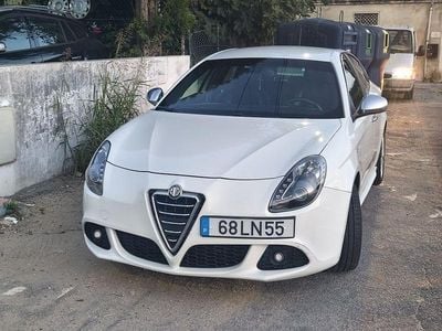 Usado 2011 Alfa Romeo Giulietta Distinctive Sedan | € 5.000 (Preço justo)