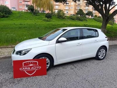 Usado Peugeot 308 Active 130 HP (95 kW) 2019 Branco