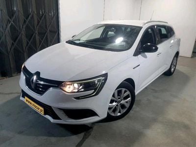 Branco Usado 2019 Renault Mégane IV LIMITED Citadino | € 15.490 (Preço justo)