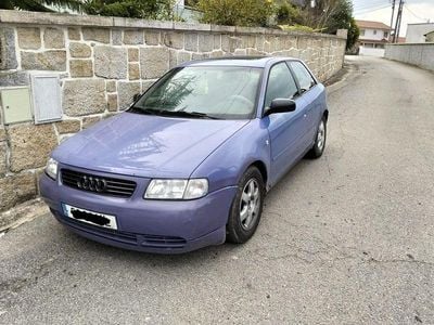 Usado Audi A3 90 HP (66 kW) 1998 Citadino