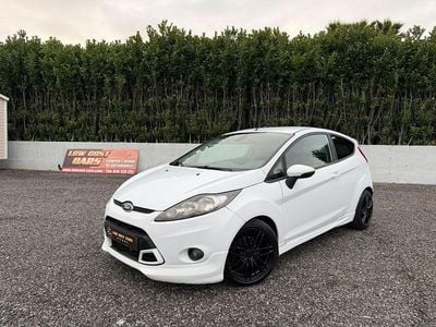 Branco Usado 2011 Ford Fiesta | € 4.990 (Bom preço)