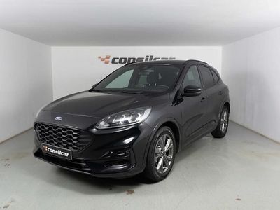 Usado Ford Kuga ST-Line 150 HP (110 kW) 2022 Preto SUV
