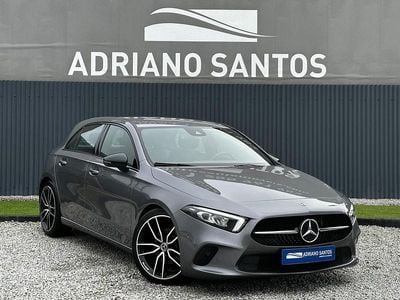 Cinza Usado 2019 Mercedes A180 Progressive | € 20.900 (Bom preço)