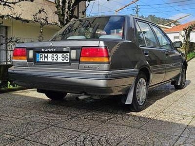 Usado Nissan Sunny 60 HP (44 kW) 1987 Cinzento Sedan