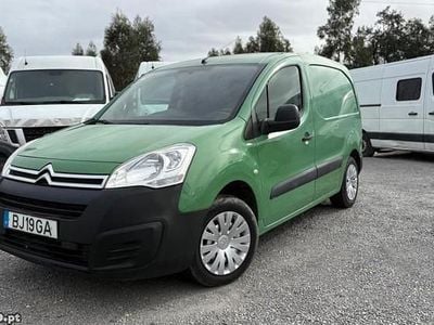Usado Citroën Berlingo 75 HP (55 kW) 2016 Verde Monovolume