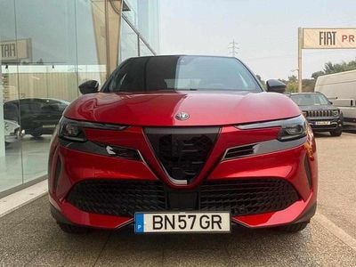 Vermelho Usado 2024 Alfa Romeo Junior SUV | € 41.900 (Preço justo)