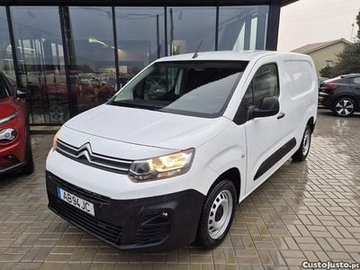 Branco Usado 2020 Citroën Berlingo Monovolume | € 13.900 (Preço justo)