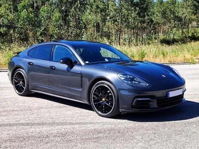 Cinzento Usado 2017 Porsche Panamera Citadino | € 67.500 (Bom preço)