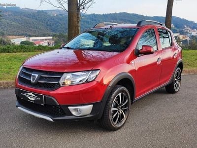 Vermelho Usado 2014 Dacia Sandero Stepway Citadino | € 9.950 (Caro)